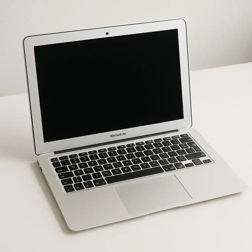 MacBook Air 11.6" (2015, i5, 4GB RAM, 128GB SSD) – Compact & Reliable.